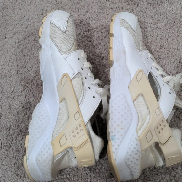 Nike Air Huarache Run White Running 7Y - Picture 6 of 7